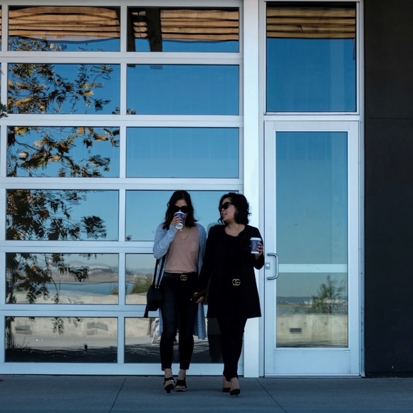 Meet your Posher, Maureen - Picture 3 of 3